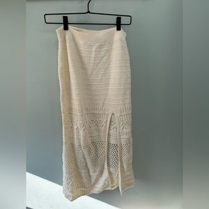 Off white American eagle crochet midi skirt with slit in side. Part of set.